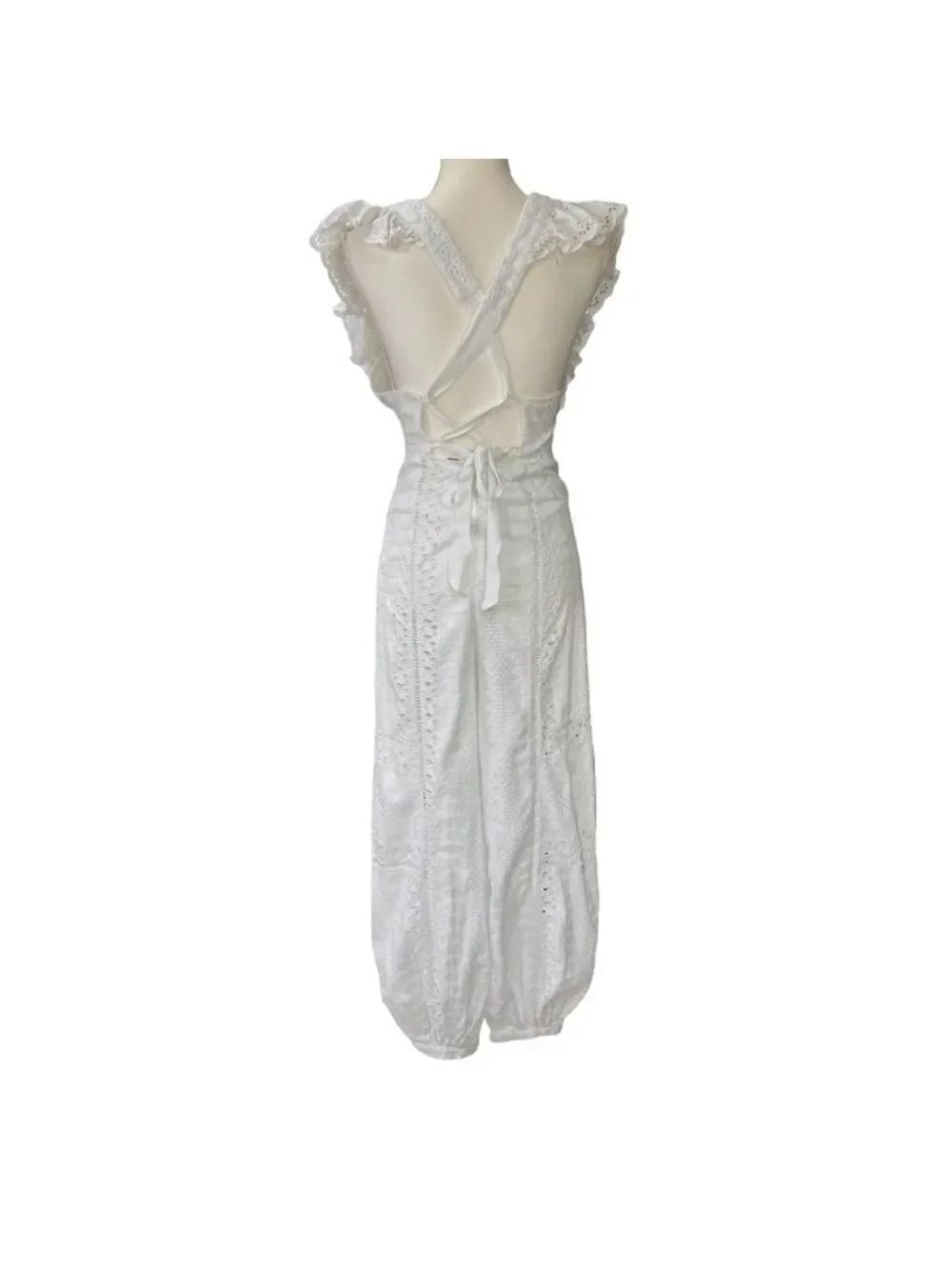 Free People Mikayla White Eyelet Lace Ruffle Jumpsuit Boho Chic Open Back SZ XS - Picture 4 of 13